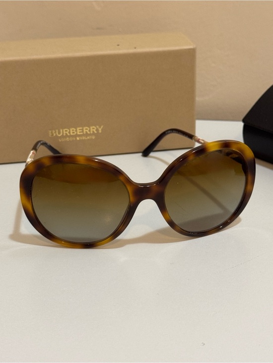 Burberry Tortoiseshell Polarized Sunglasses with Brown Lenses main image 9
